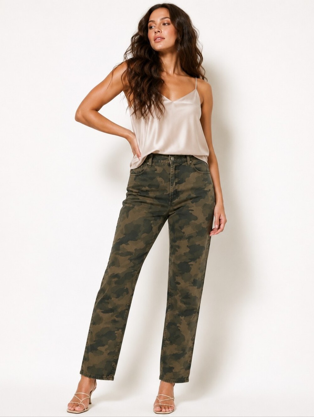 Hollister High Rise Utility Dad Pants Camo 11L